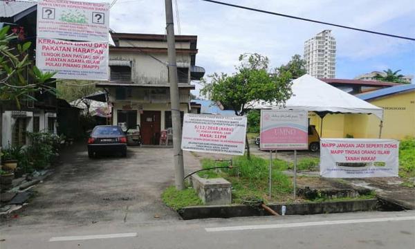Mahathir Acts On Butterworth Endowment Land Residents Woes