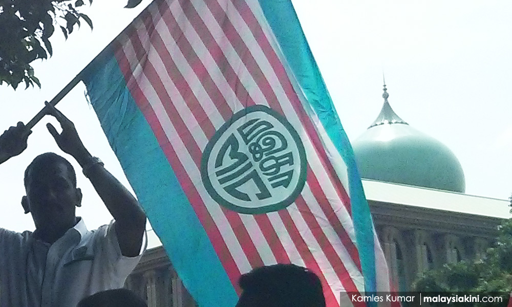 Has MIC got the ‘political guts’ to ask Umno for Rantau?