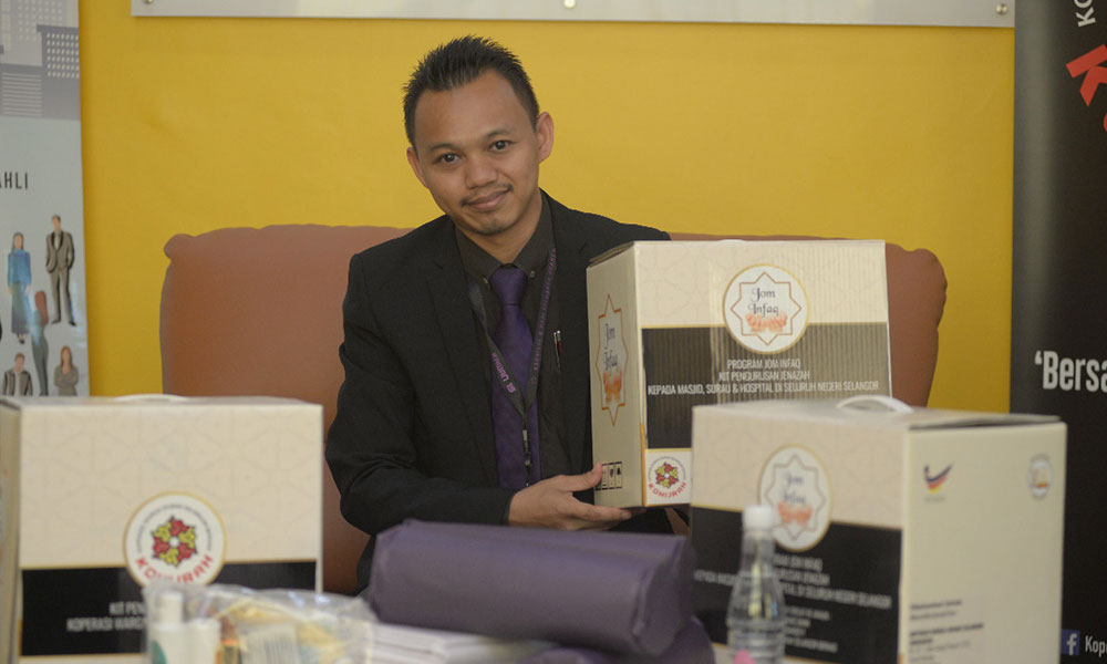 Koperasi buka peluang orang ramai derma kit pengurusan jenazah