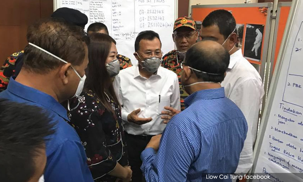 Toxic fumes: Johor MB's office rubbishes 'locals can close door' post