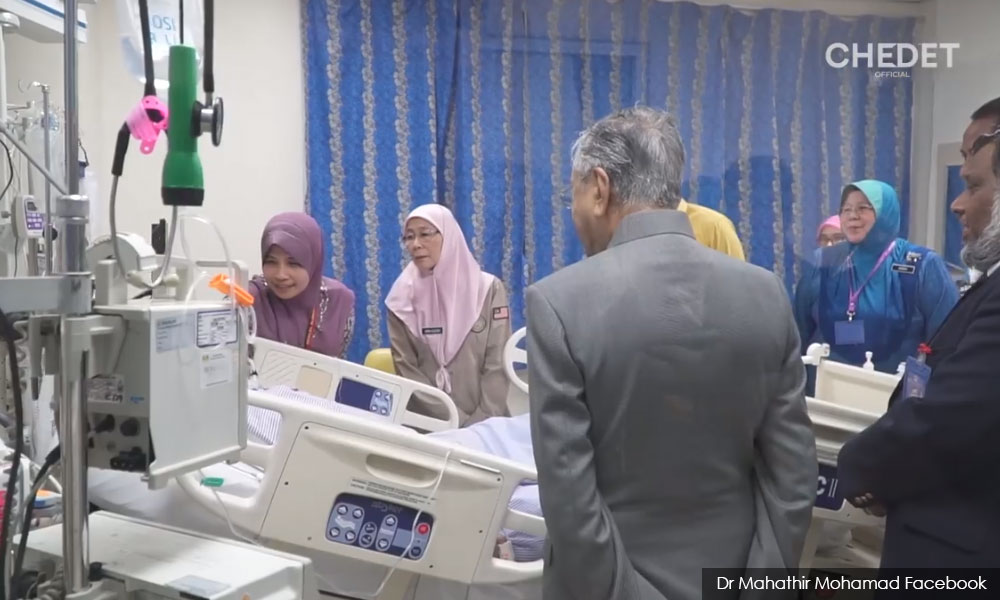 Mahathir in the dark over Johor MB’s visit to Batam