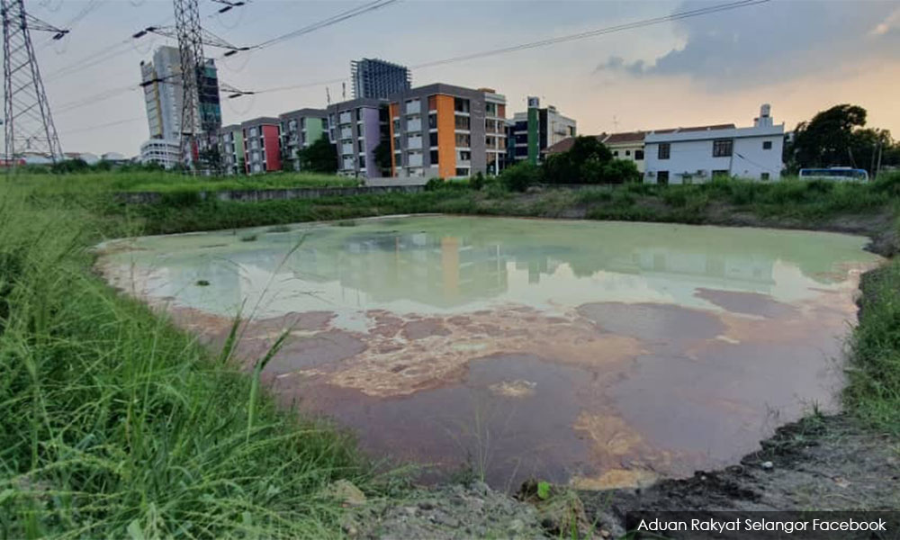 Lorry driver held for dumping of effluents into pond