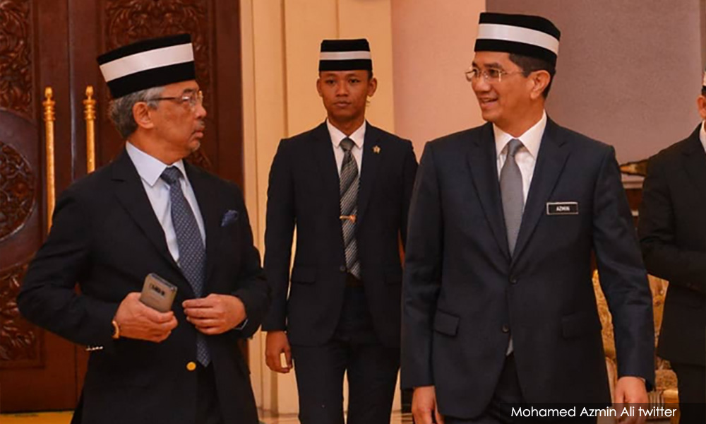King grants audience to Azmin at Istana Negara