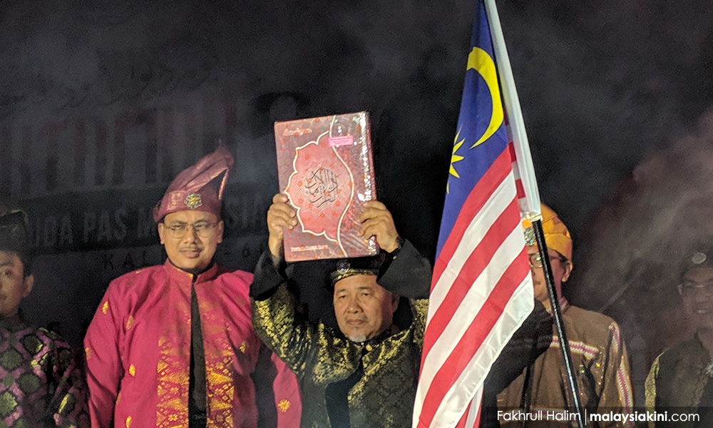 Menunggu suara Pemuda dari Gambang