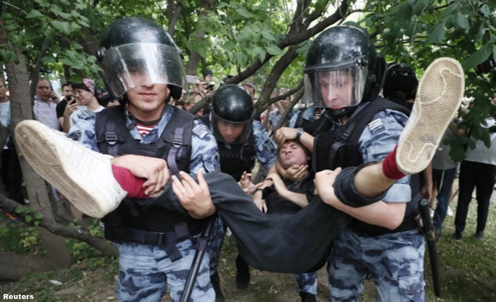 Russian police detain more than 500 at protest over journalist