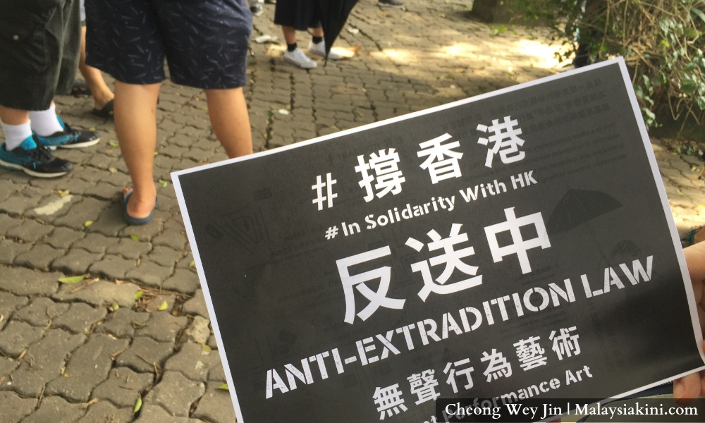 阻拦游行到中国银行,“撑香港”主办方抨政府倒退