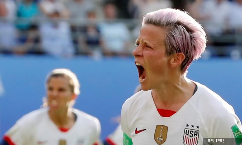 US men's football team supports women's squad in equal-pay fight
