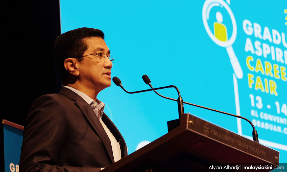 Pelaburan domestik jadi tumpuan Khazanah, kata Azmin