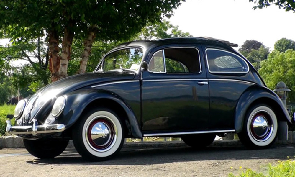 Last Volkswagen Beetle Drives Into The Sunset