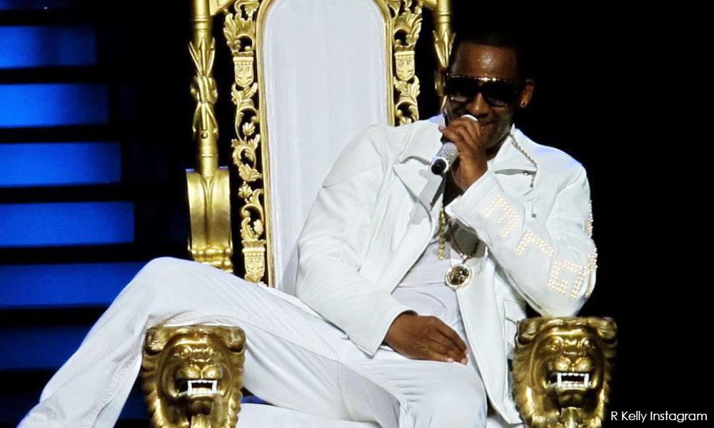 R Kelly mengaku tidak bersalah paksa gadis lakukan seks