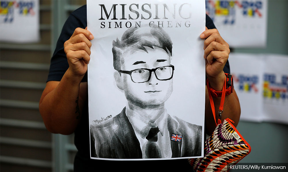 Employee of Britain's Hong Kong mission held in China released