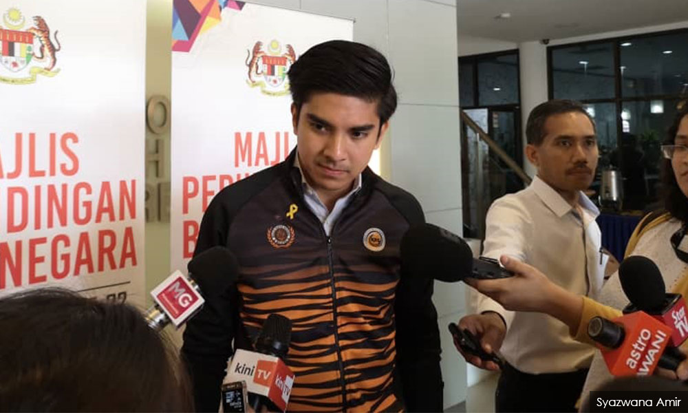 Chided at youth event, Saddiq defends lowering age limit for youth organisations
