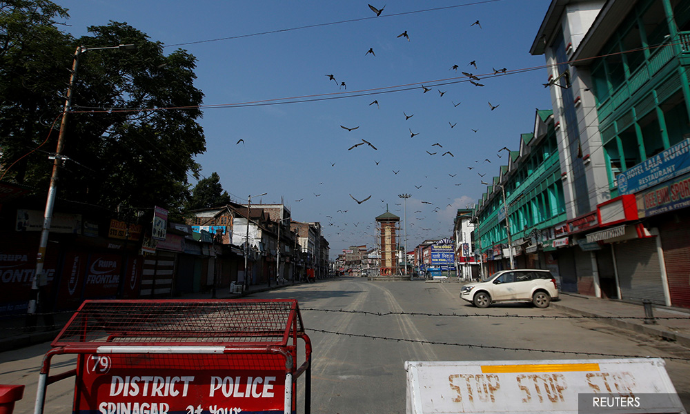 Journalists protest media curbs in Jammu and Kashmir