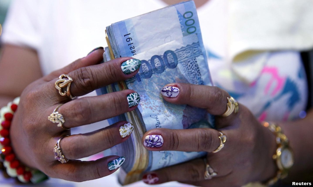 Philippines to study economic impact of halting online gambling