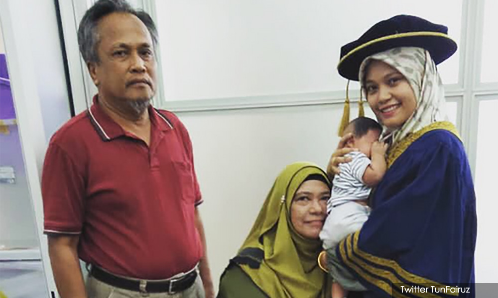 8 tahun tak patah semangat, wanita ini tetap dapat PHD