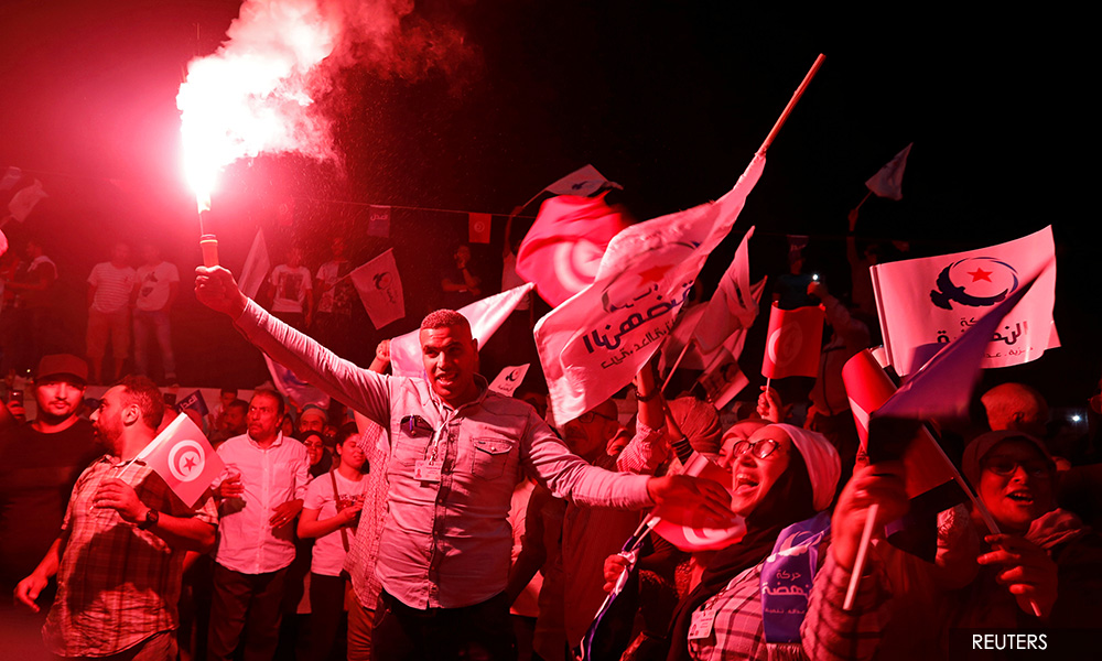 Split vote complicates government formation after Tunisia election