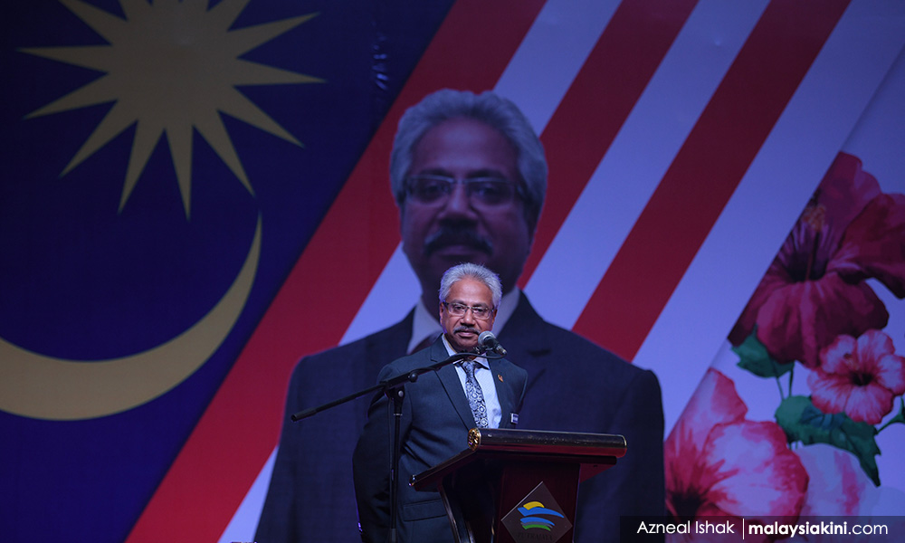 Kesahan pengampunan diraja Anwar perlu diputuskan, kata Dr M 1 7cf304f8ae0c3abe9db5eb44edb995cd