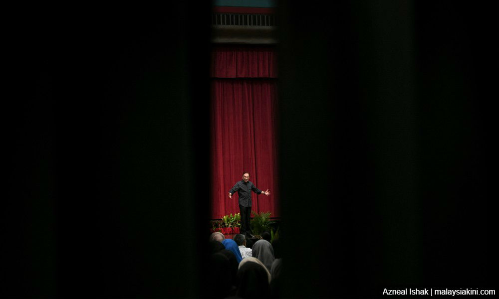 Boleh berhajat jadi PM, tapi pelan peralihan takkan goyah - Anwar