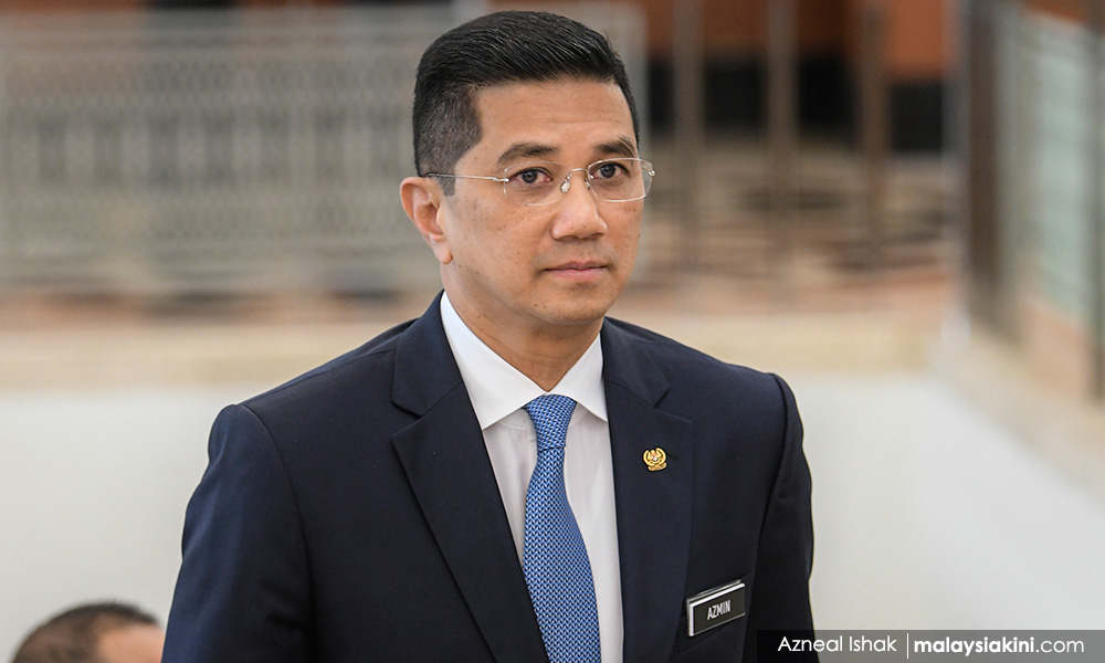 Saman bil tertunggak kini sasar 4 anak Azmin Ali