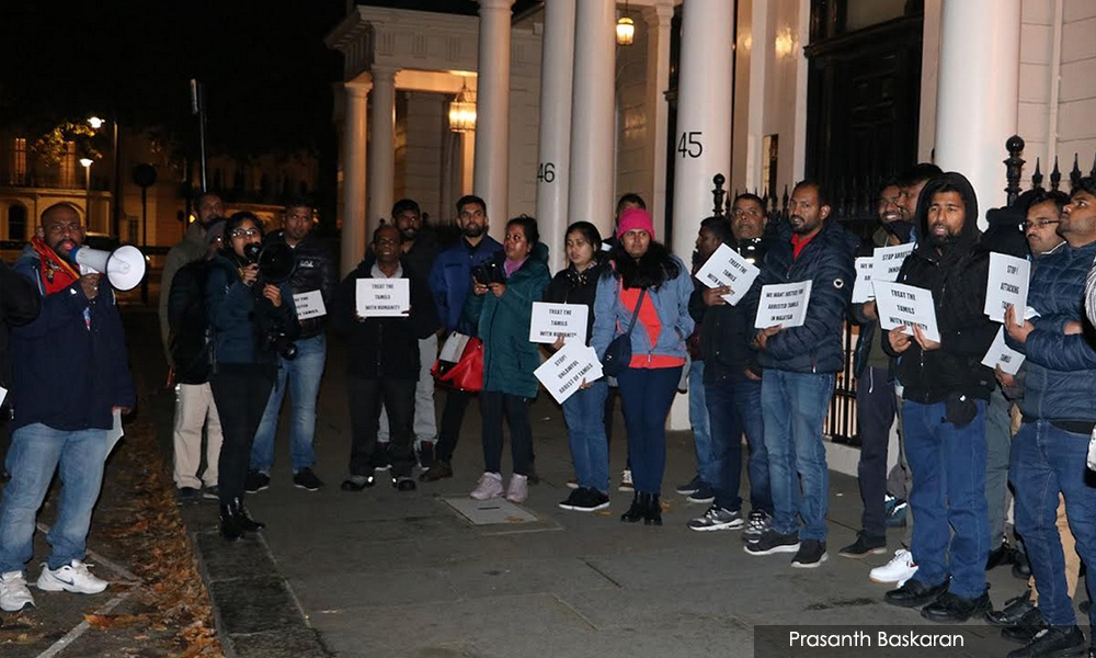 Komuniti Tamil di London demo bantah tangkap suspek LTTE