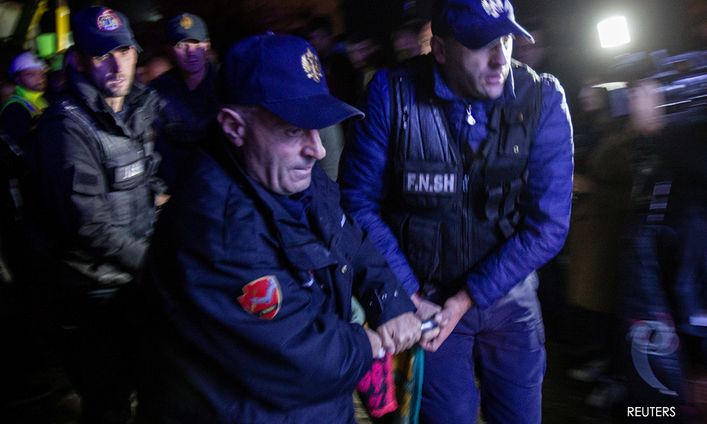 Powerful quake kills 21 in Albania as buildings bury residents