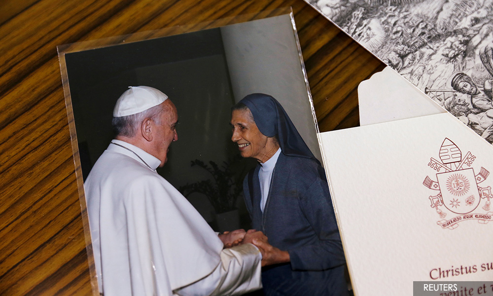 Pope Francis to reunite with cousin on visit to Thailand