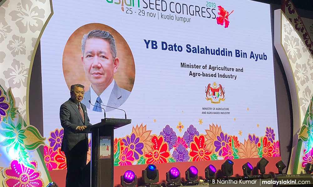 Dakwaan pegawai kanan sabotaj: Salahuddin serah pada pihak berkuasa