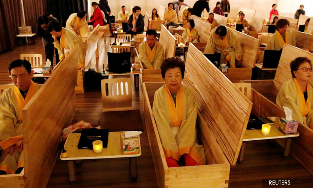 South Koreans fake funerals for life lessons
