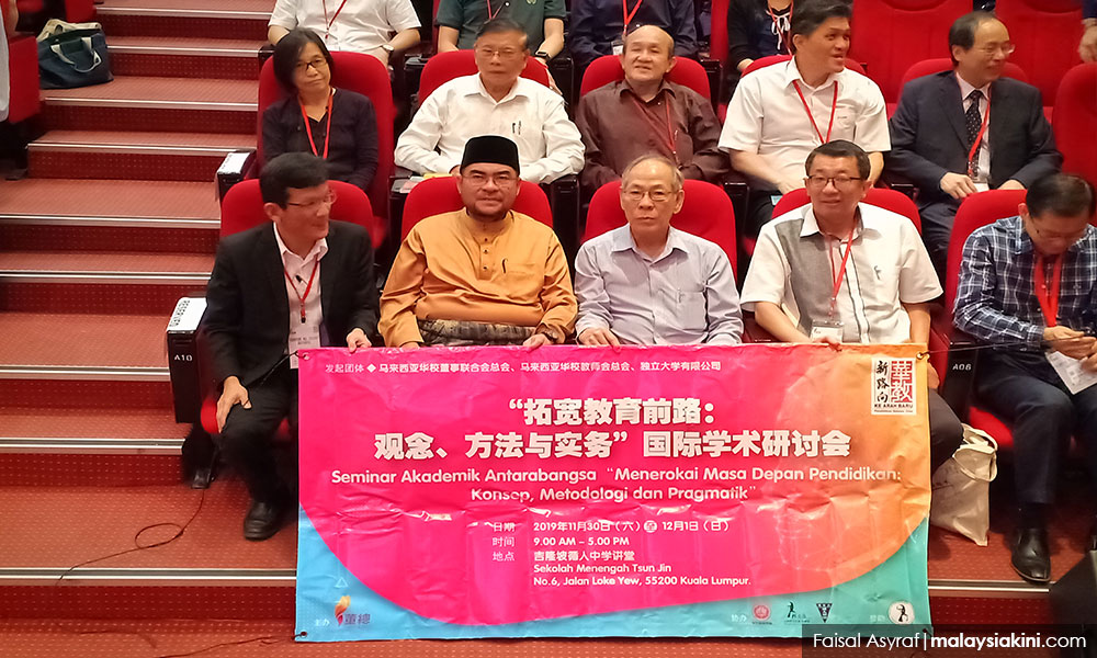 Mujahid tells Dong Zong to contribute to national unity and development