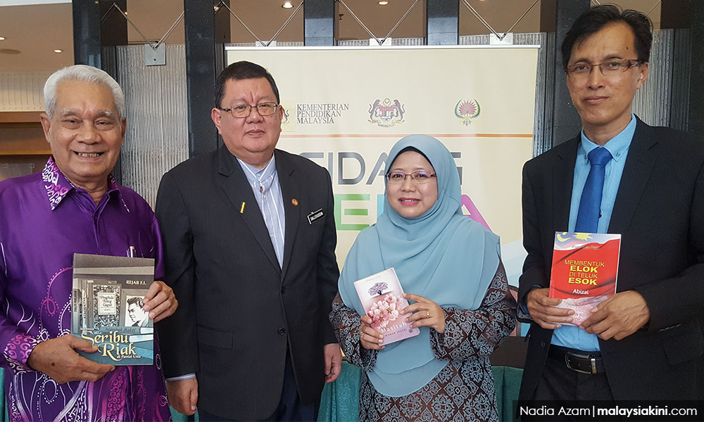 Rejab, Abizai dan Mawar penerima Anugerah Penulisan Asia Tenggara