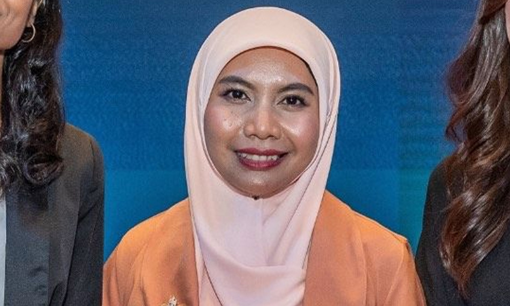 Saintis UMT hasil suplemen madu dapat anugerah L'oreal-Unesco