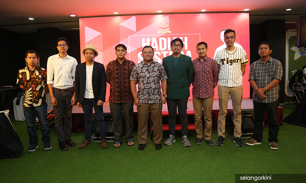 Esei peribahasa, sajak Untuk Mei antara pemenang Anugerah Sastera Selangor