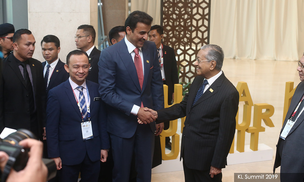 Sidang Kemuncak KL permulaan kecil tangani isu ummah - Mahathir