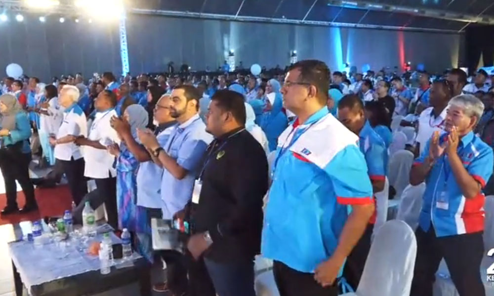Sorakan pecat ahli keluar dewan riuhkan kongres PKR