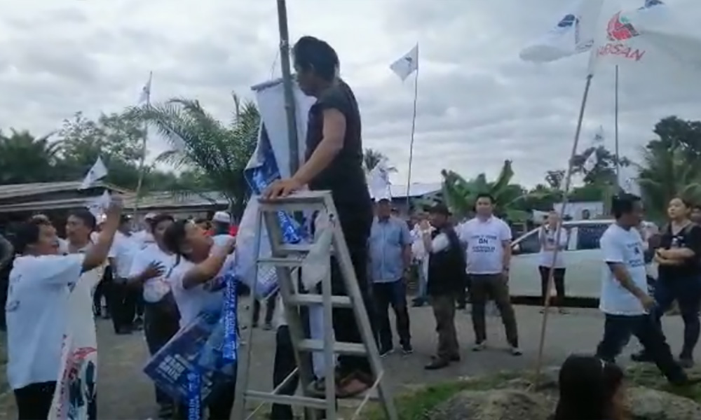 Video clip allegedly shows Warisan reps in BN flag-downing incident