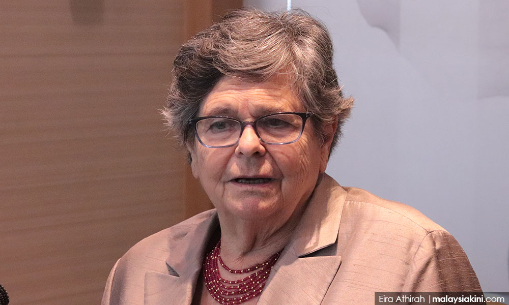 Former Swiss president laments the rise of 'hate politics'