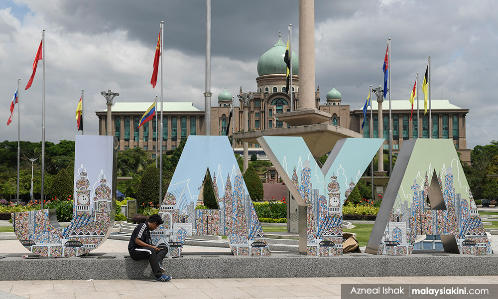 what to expect as malaysia's split polls leaves scramble to form govt