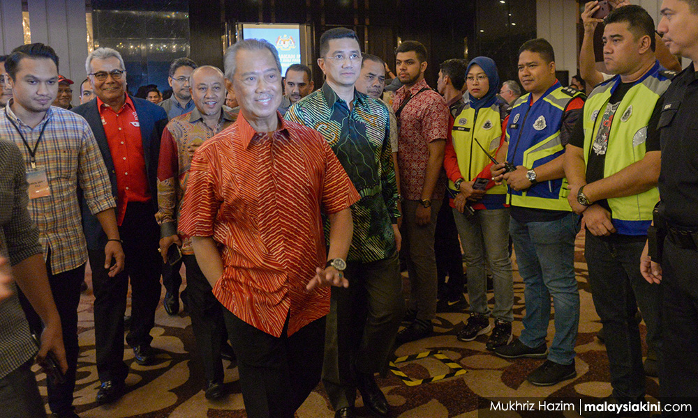 New Coalition Anwar In Emergency Meeting Azmin Vows To Continue Reform Agenda