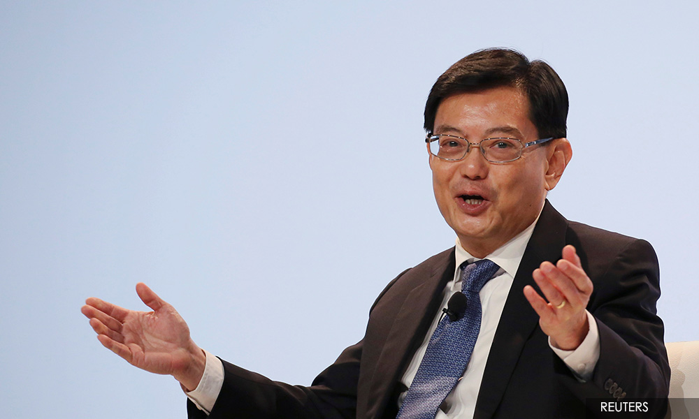 S'pore unveils RM18.7b package to tackle virus outbreak