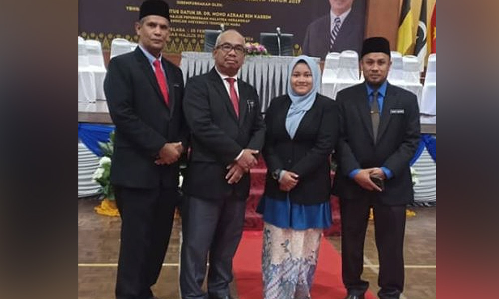 Daughter of garbage truck driver wins best STPM 2019 student award