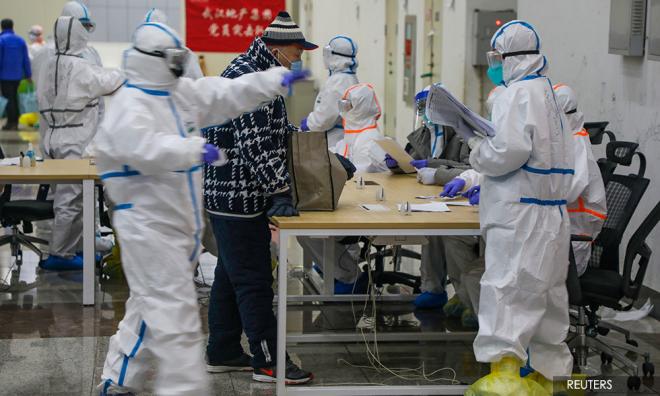 中国武肺病例继续攀升，死亡人数达811人