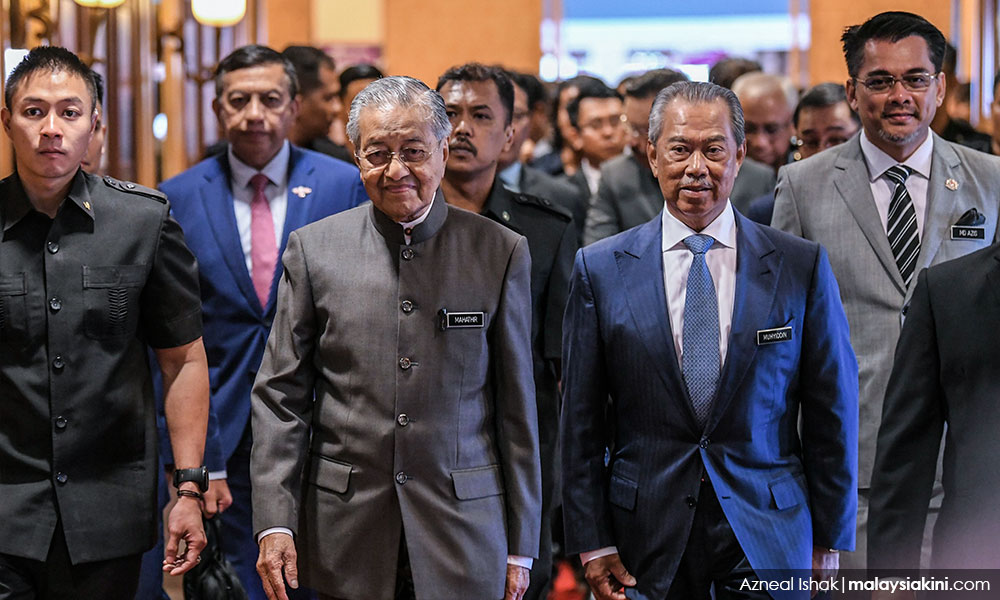 Mahathir reiterates succession pledge, and 9 news from yesterday
