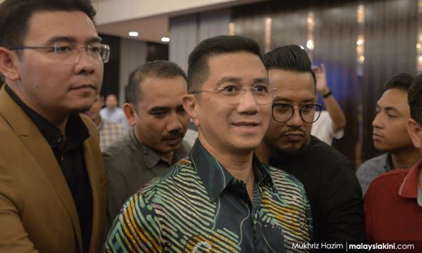 New Coalition Anwar In Emergency Meeting Azmin Vows To Continue Reform Agenda