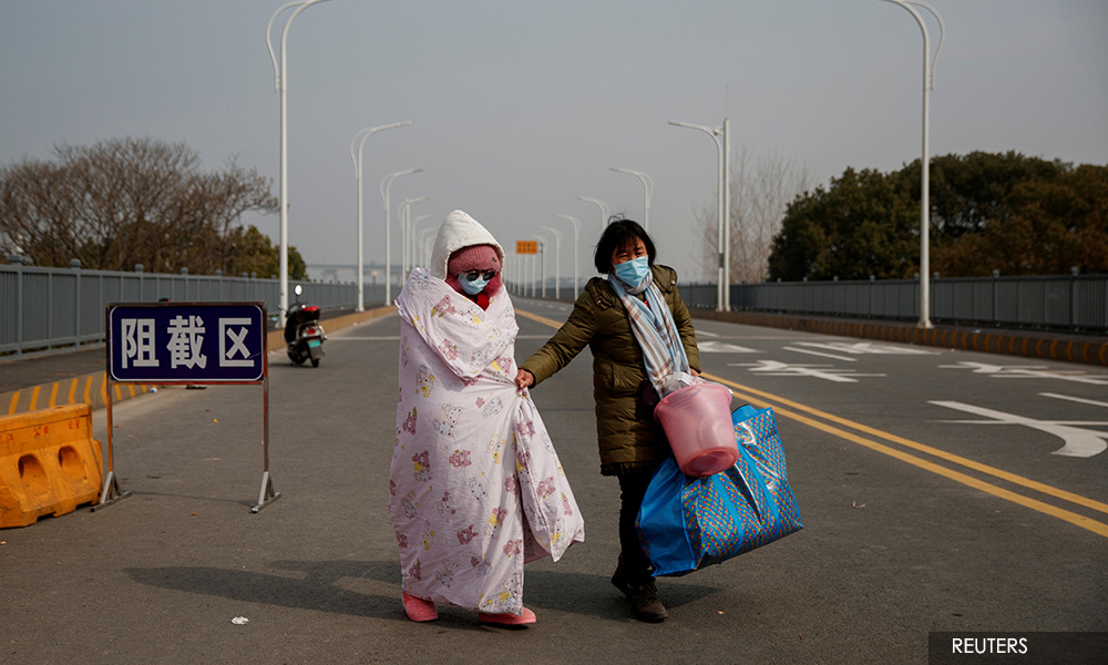'Please take my daughter': Mother of girl with cancer pleads at virus blockade