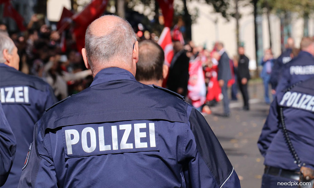 Germany busts 'terrorist organisation' that planned attacks on Muslims, refugees