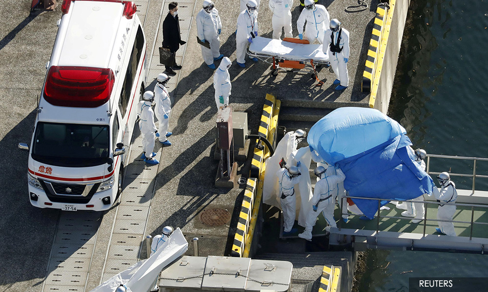 China virus toll nears 500, airlines cut Hong Kong flights