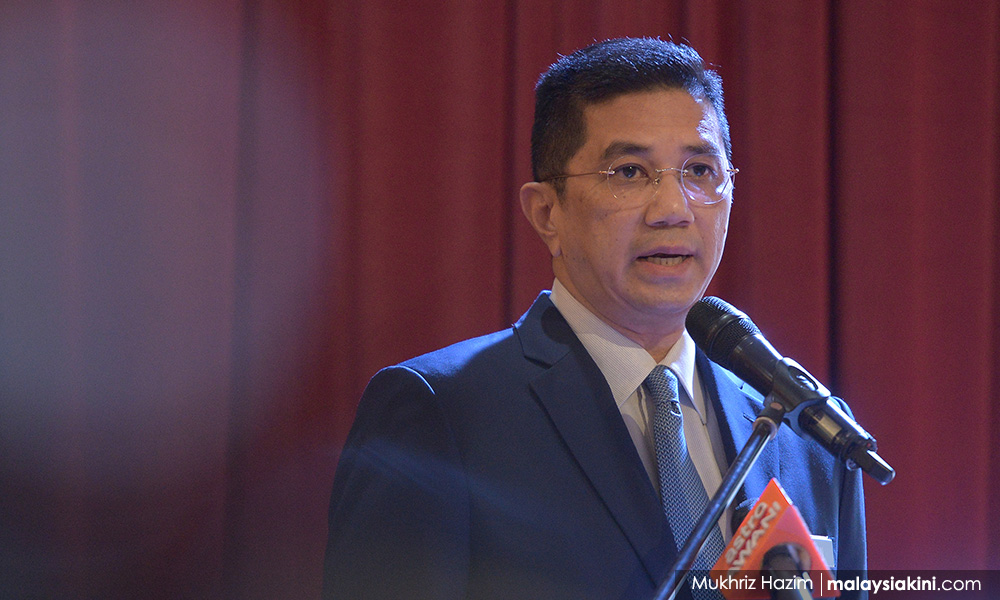 Industries must follow Covid-19 SOPs to avoid shutdown - Azmin
