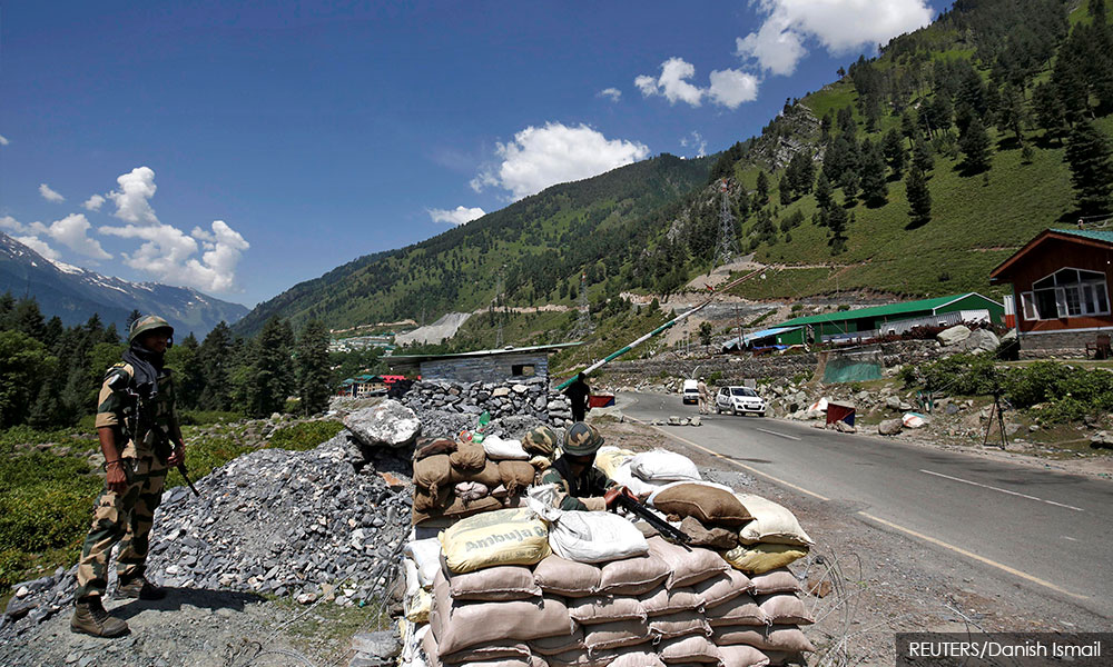 Militants attack Indian army post in Kashmir; 3 soldiers, 2 attackers die in shootout