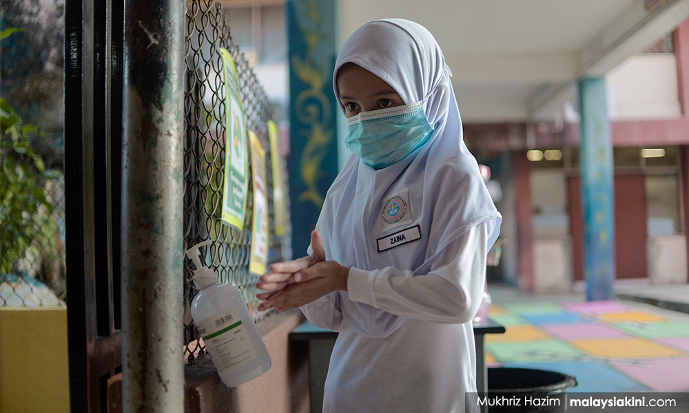 Masih digalak pakai pelitup muka di sekolah - Wong
