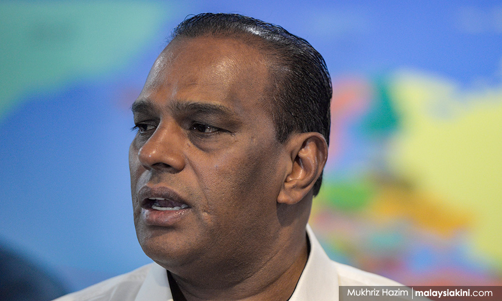 Kerajaan kaji perluas skim keselamatan sosial kepada 'suri rumah lelaki'
